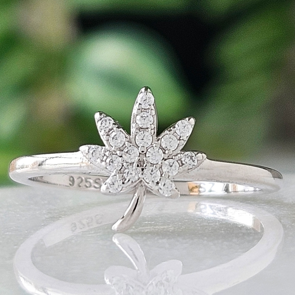 Hemp Leaf ring, 925 Sterling Silver Charmed Aroma Hemp Collection 420